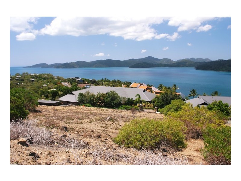 MB/4 Whitsunday Boulevard, Hamilton Island QLD 4803