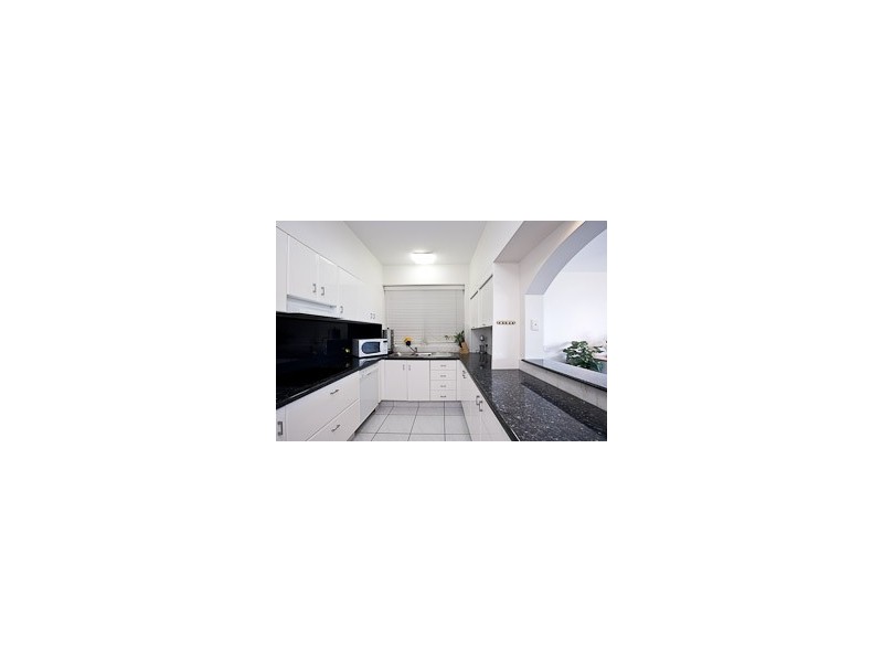 E3/12 Whitsunday Boulevard, Hamilton Island QLD 4803