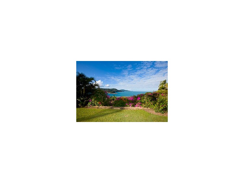 E3/12 Whitsunday Boulevard, Hamilton Island QLD 4803