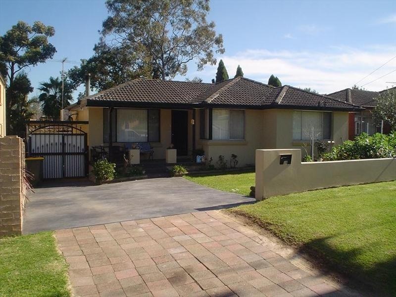 16 Hillary, Greystanes NSW 2145