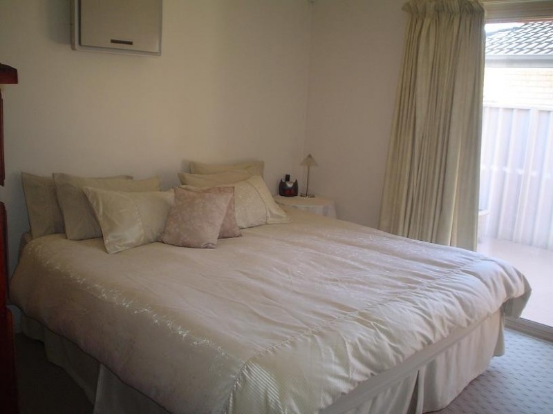 28 Gleeson Place, Abbotsbury NSW 2176