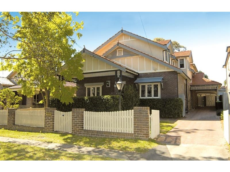 6 Castlestead St, Concord West NSW 2138