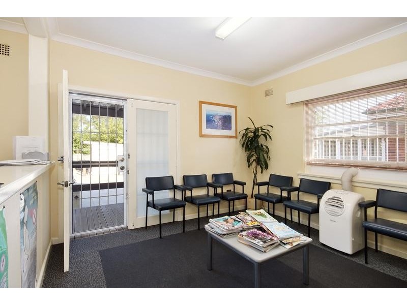 4 Hospital Rd, Concord West NSW 2138