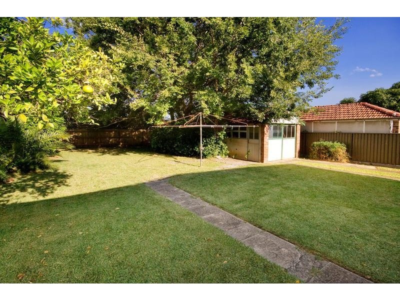 6 Hospital Rd, Concord West NSW 2138