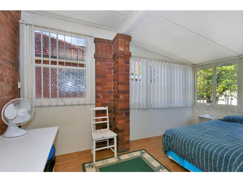 6 Hospital Rd, Concord West NSW 2138