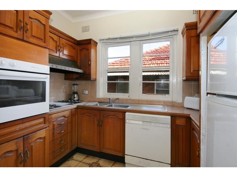 8 Hospital Rd, Concord West NSW 2138