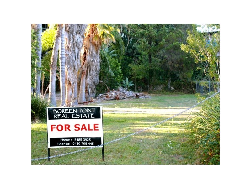 16 Boreen Parade, Boreen Point QLD 4565