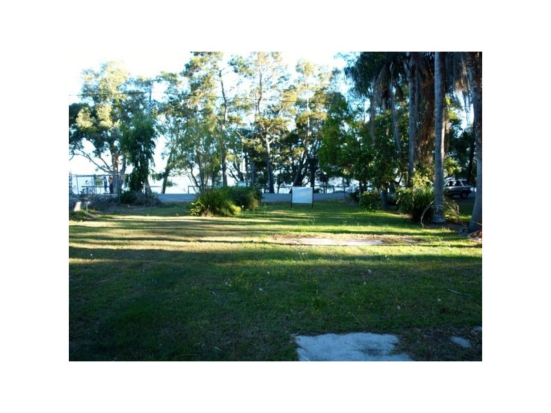 16 Boreen Parade, Boreen Point QLD 4565