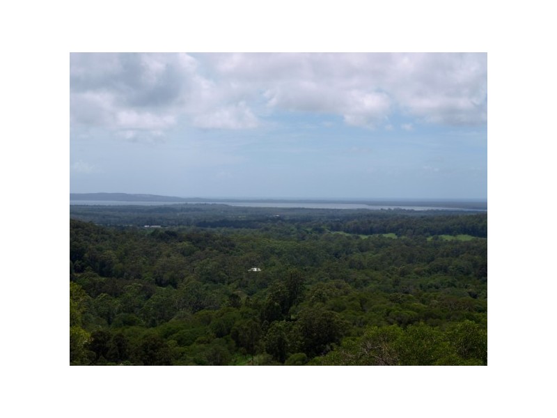 98 Simpsons Road, Cootharaba QLD 4565