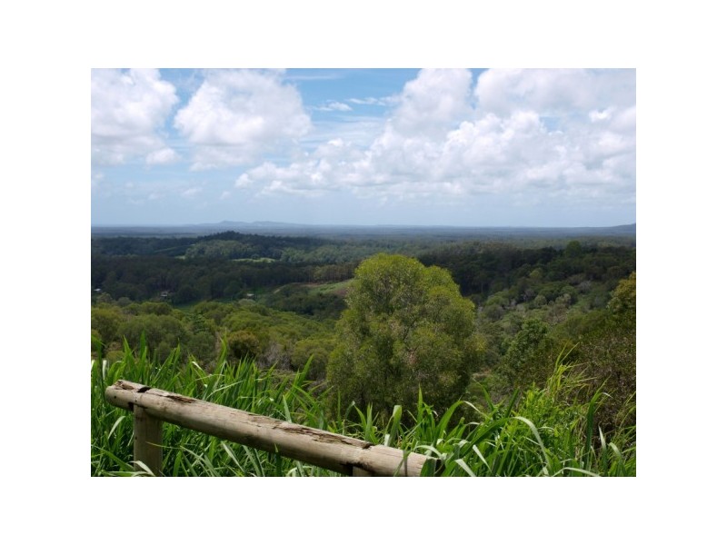 98 Simpsons Road, Cootharaba QLD 4565
