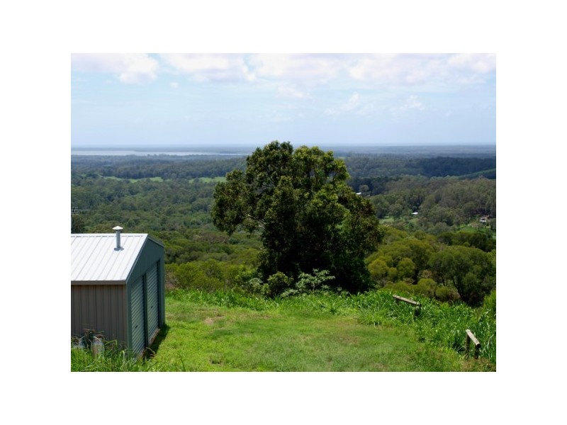 98 Simpsons Road, Cootharaba QLD 4565