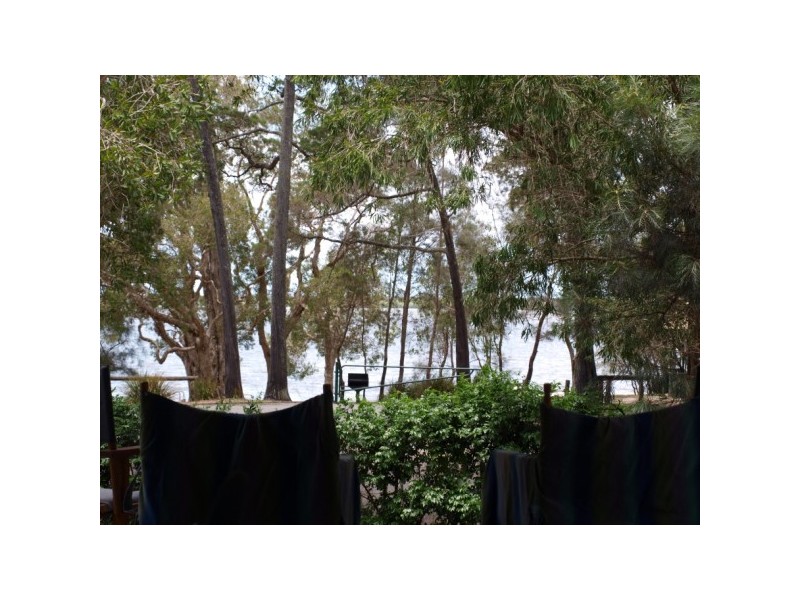 8 Boreen Parade, Boreen Point QLD 4565