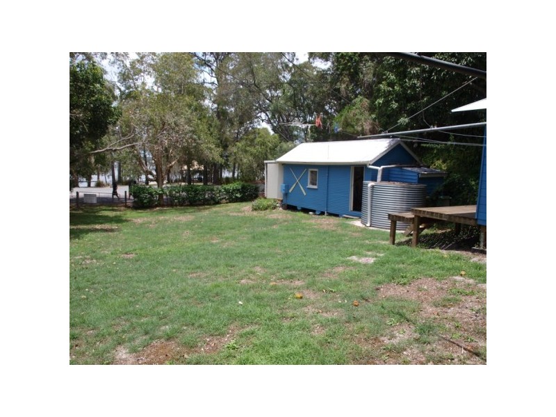 8 Boreen Parade, Boreen Point QLD 4565