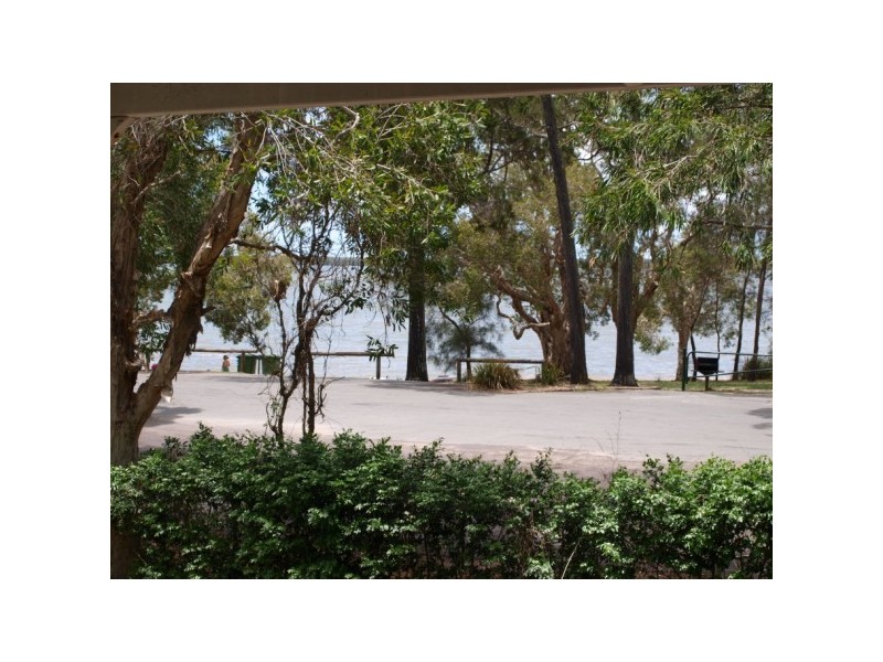 8 Boreen Parade, Boreen Point QLD 4565