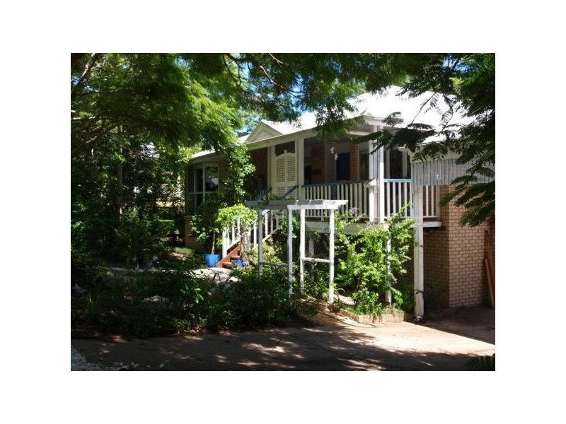 13 Hector  St, Boreen Point QLD 4565