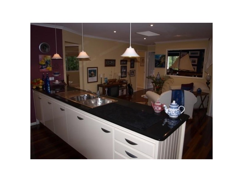 13 Hector  St, Boreen Point QLD 4565