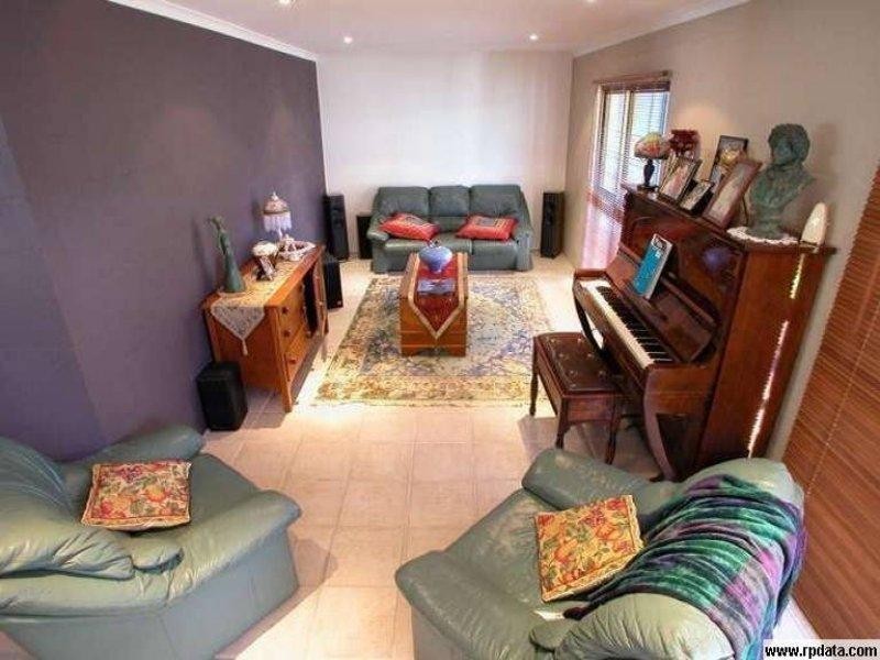 17 Vista  St, Boreen Point QLD 4565