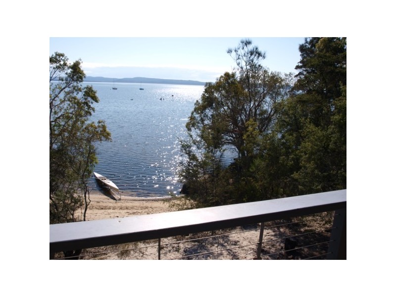 1 Urunga Parade, Boreen Point QLD 4565