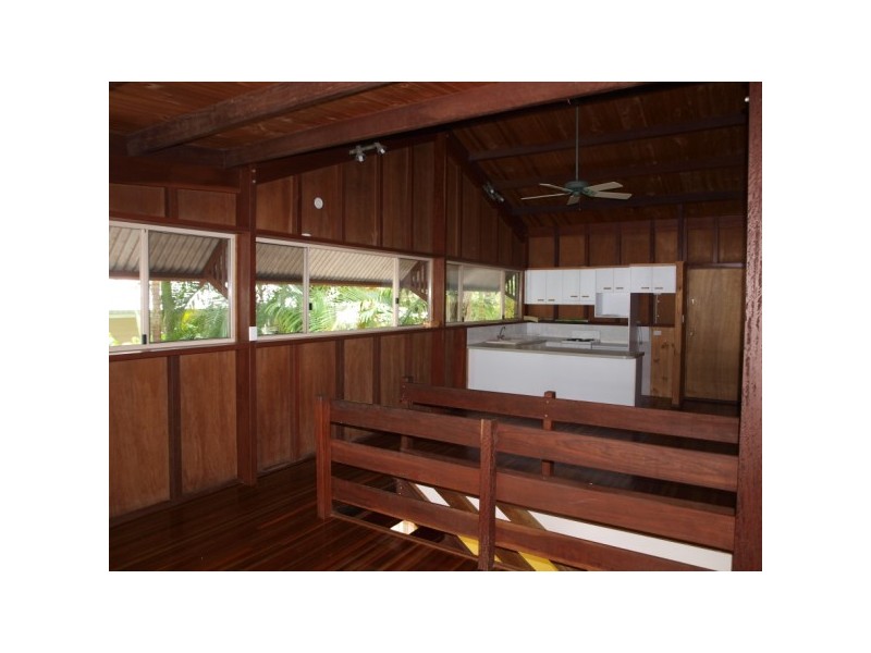 10 Laguna Street, Boreen Point QLD 4565