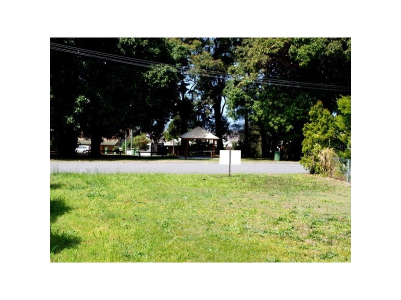 4 Orchard Avenue, Boreen Point QLD 4565