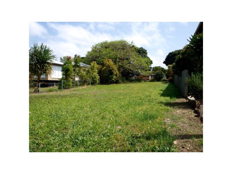 4 Orchard Avenue, Boreen Point QLD 4565