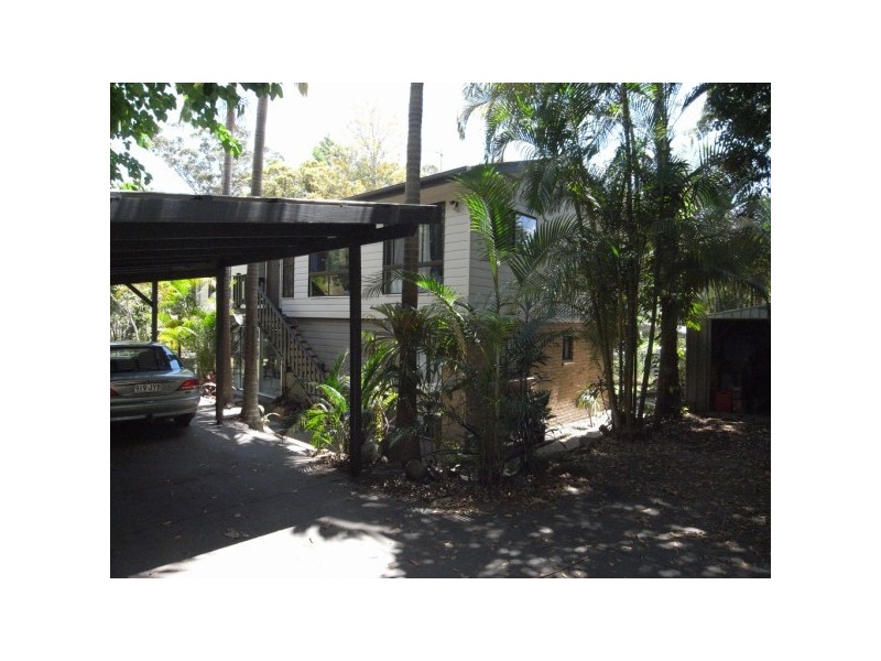 17 Hector Street, Boreen Point QLD 4565