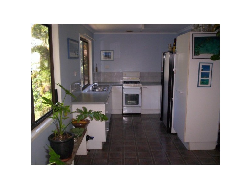 17 Hector Street, Boreen Point QLD 4565