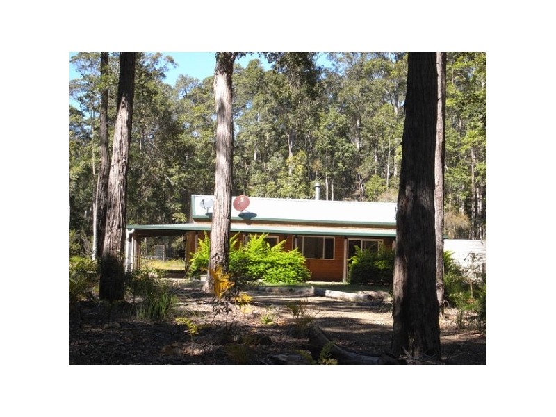 68 Hempsall Road, Cootharaba QLD 4565