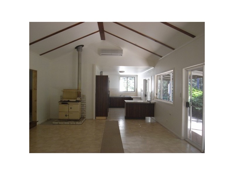68 Hempsall Road, Cootharaba QLD 4565