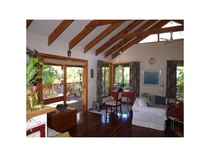 55 Hatch Road, Cootharaba QLD 4565