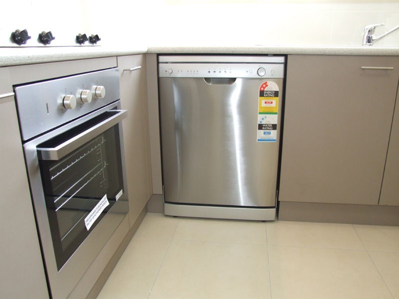 1/9 Cantrill Avenue, Nerang QLD 4211