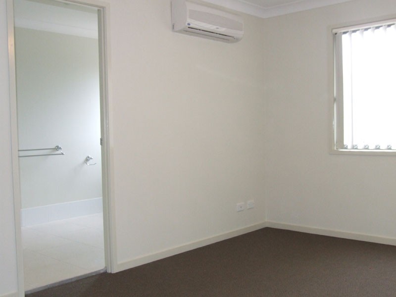 2/10 Cantrill Avenue, Nerang QLD 4211