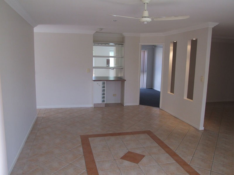 23 Stanford Avenue, Varsity Lakes QLD 4227