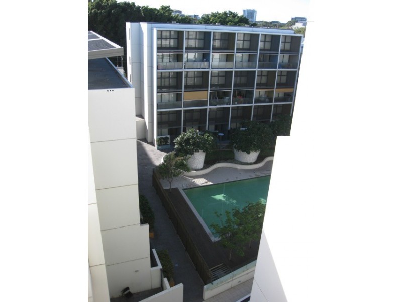 C807/2-6 Mandible Street, Alexandria NSW 2015