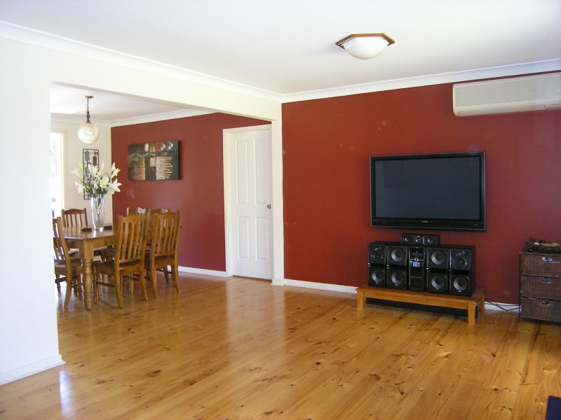 3 Fuchsia Crescent, Bomaderry NSW 2541