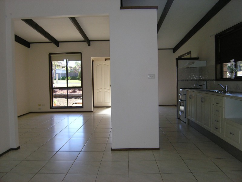 9 Tindall Place, North Nowra NSW 2541