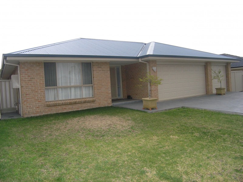 62 Rayleigh Drive, Worrigee NSW 2540