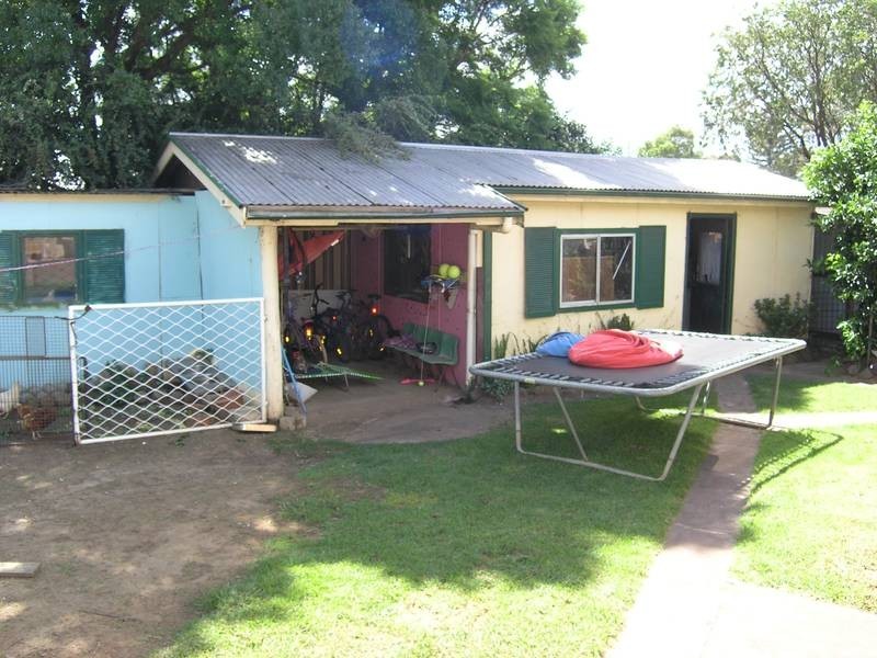 147 Cambewarra Road, Bomaderry NSW 2541