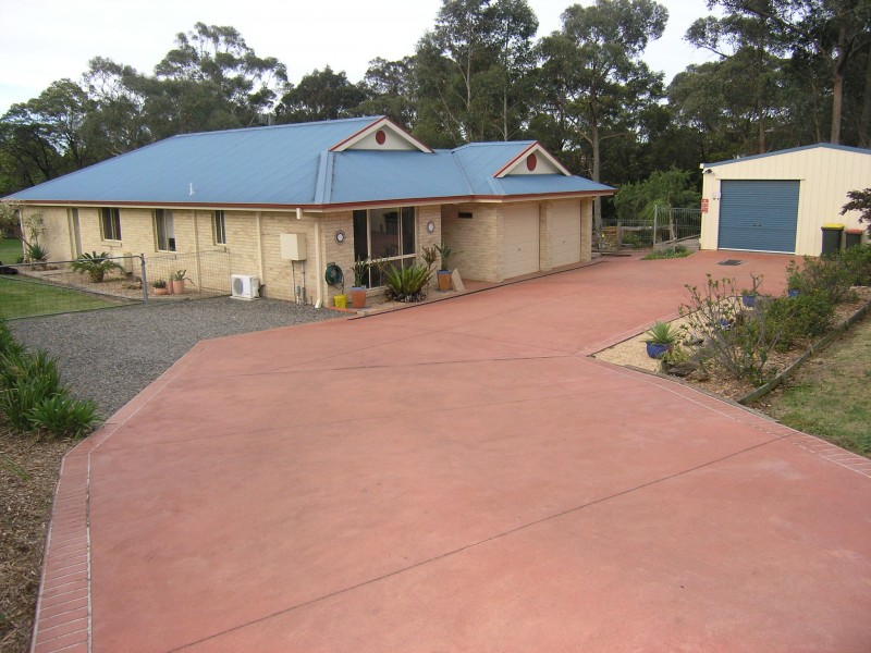 11 Jaycee Avenue, Nowra NSW 2541