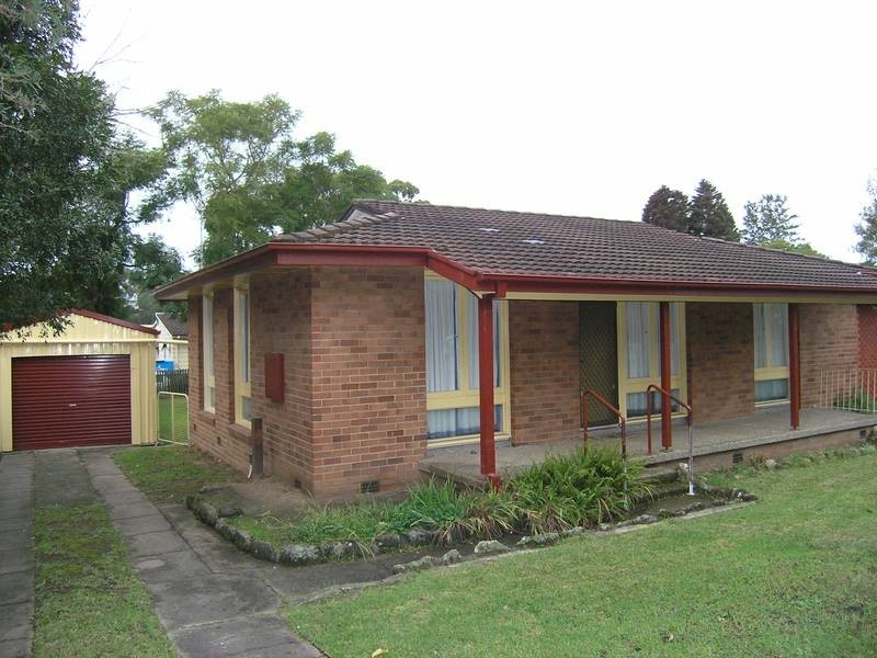 42 Meroo Road, Bomaderry NSW 2541