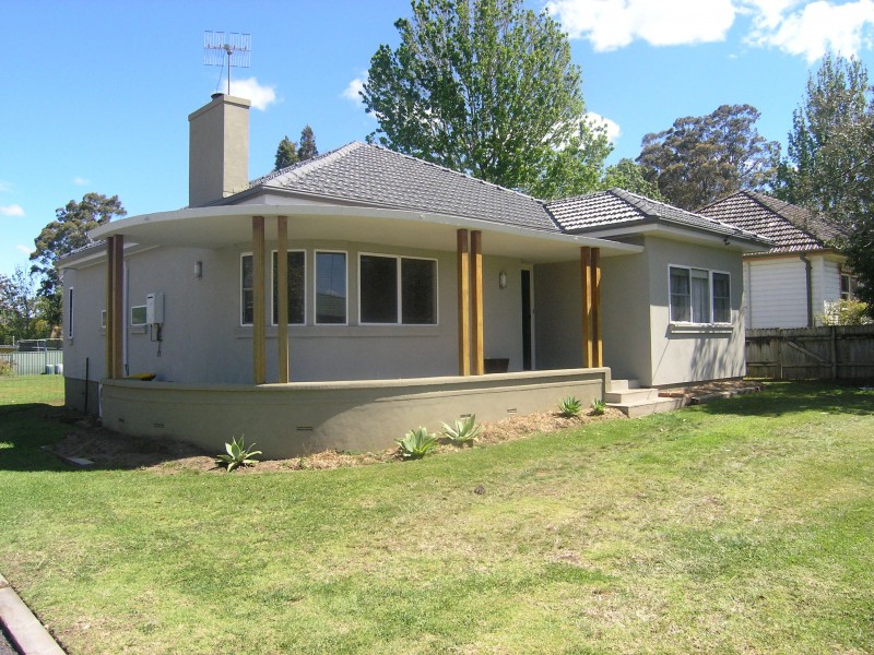 4 Jervis Street, Nowra NSW 2541