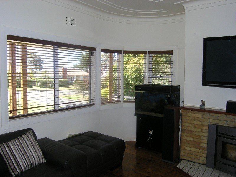 4 Jervis Street, Nowra NSW 2541