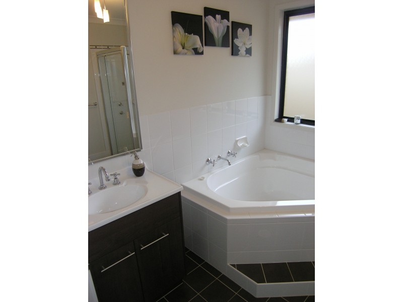 1 Almondbark Road, Worrigee NSW 2540