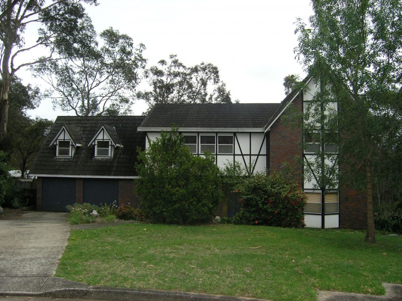 4 Glen View, North Nowra NSW 2541