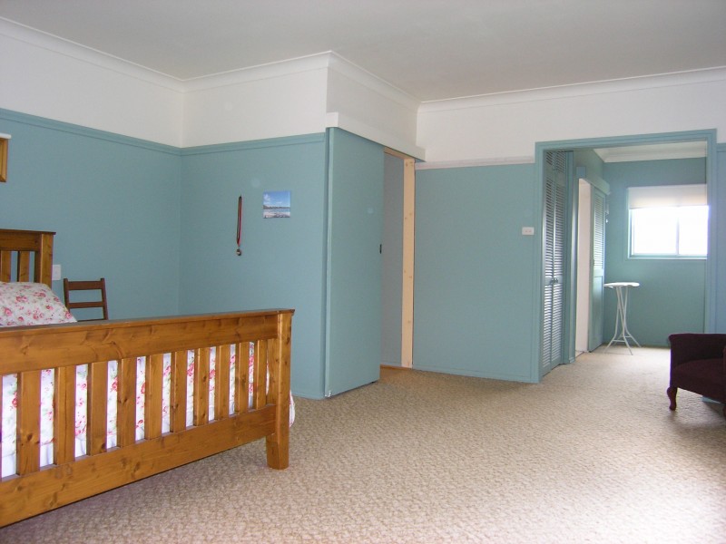 4 Glen View, North Nowra NSW 2541