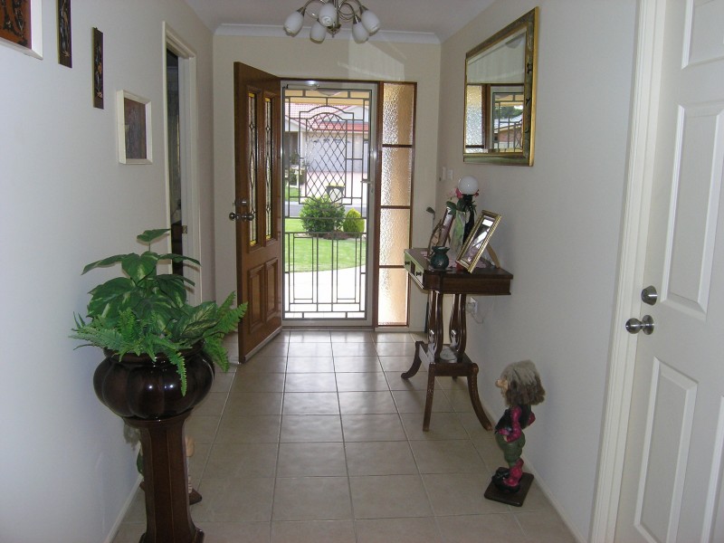 17 Kardella Avenue, Nowra NSW 2541