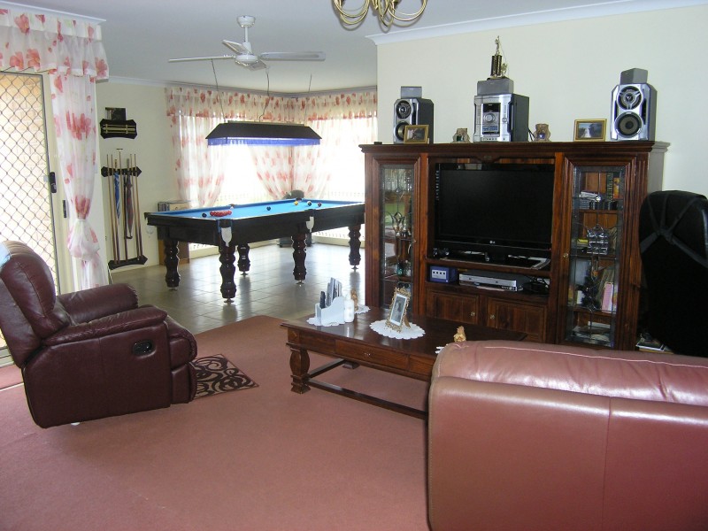 17 Kardella Avenue, Nowra NSW 2541
