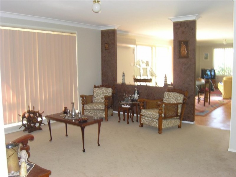 1 Golden Grove, Worrigee NSW 2540