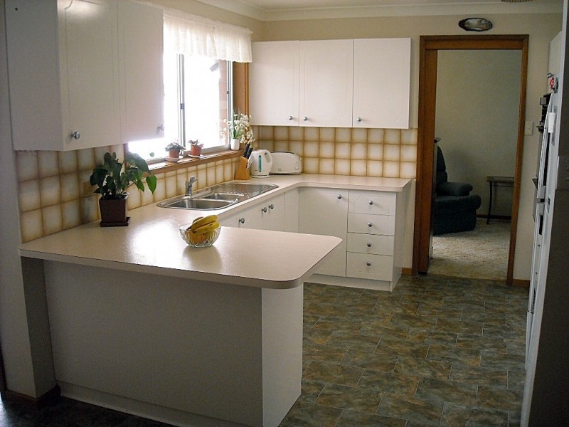 14 Castle Glen, North Nowra NSW 2541