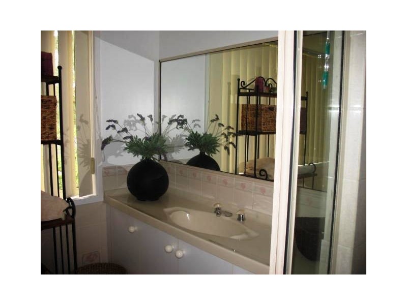 10 Romar Close, Bomaderry NSW 2541